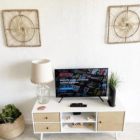 Seaview - 10 Min. Beach, Private Condo, Pool, Grill & Free Parking *