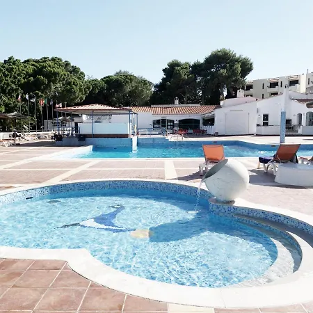 Daire Seaview - 10 Min. Beach, Private Condo, Pool, Grill & Free Parking *