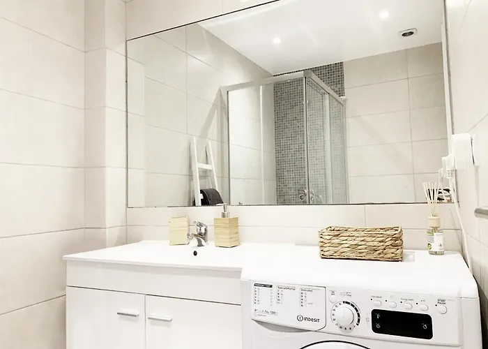 Seaview - 10 Min. Beach, Private Condo, Pool, Grill & Free Parking Албуфейра