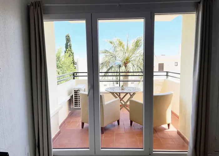 Seaview - 10 Min. Beach, Private Condo, Pool, Grill & Free Parking Апартаменти Албуфейра