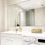 Seaview - 10 Min. Beach, Private Condo, Pool, Grill & Free Parking Албуфейра